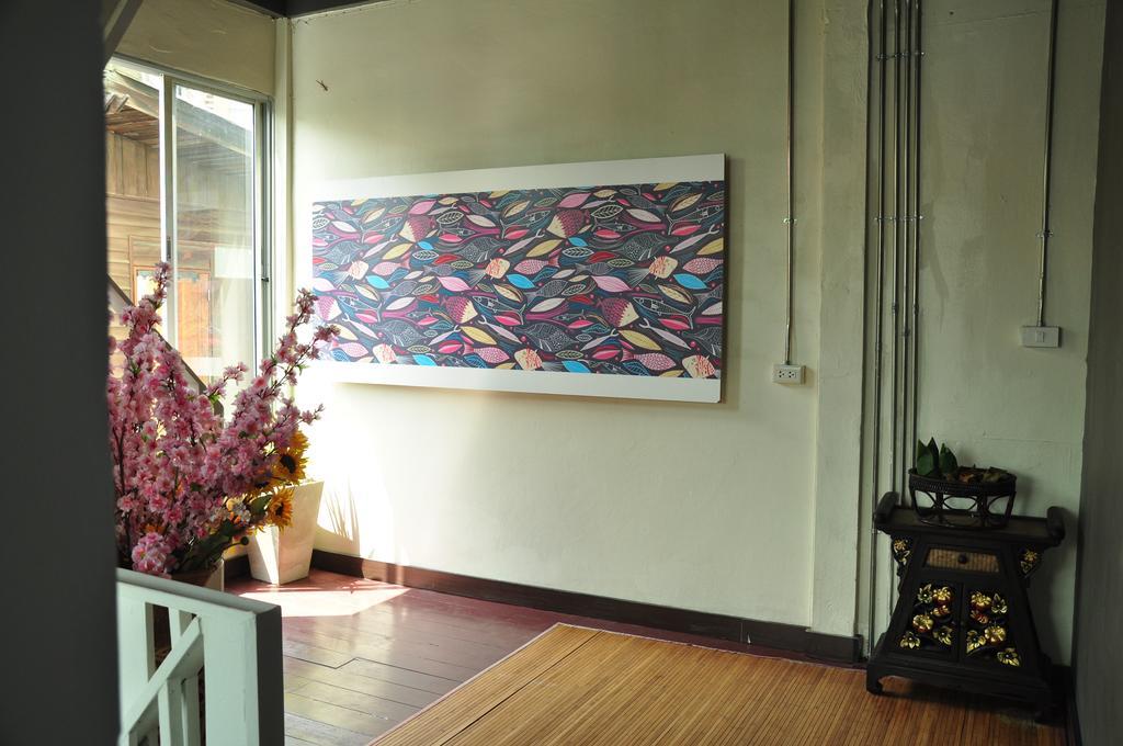 Sabye Club Hostel Банкок Екстериор снимка