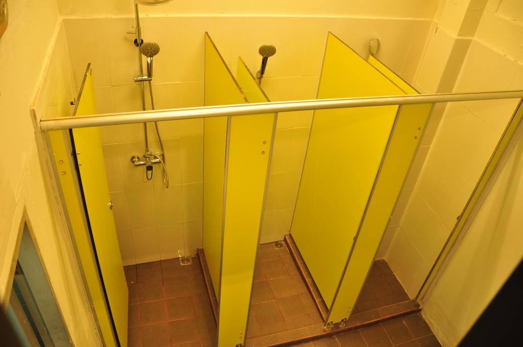 Sabye Club Hostel Банкок Екстериор снимка