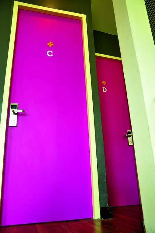 Sabye Club Hostel Банкок Екстериор снимка